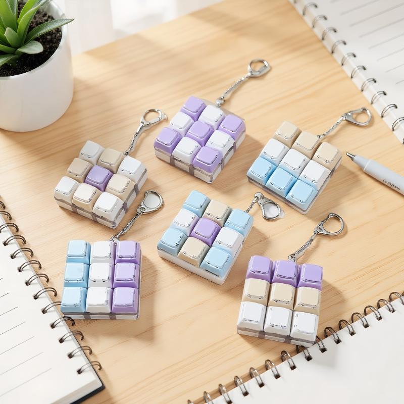 かわいい9キーメカニカルキーボードキーホルダーストレス解消お - Kids Quirky Toys のレビューと価格