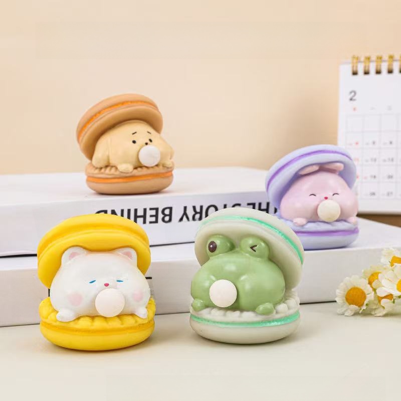 斬新で個性的な動物サプライズブラインドボックス、キュートな漫 - Kids Quirky Toys のレビューと価格