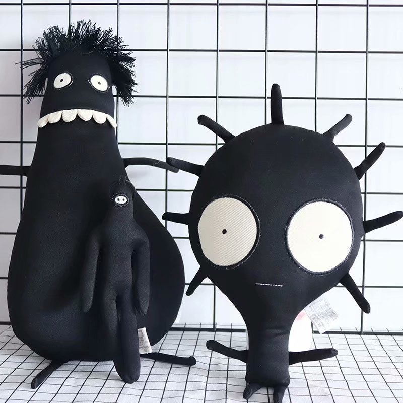 キュートでダークゴシックな個性的なぬいぐるみ、柔らかく不気味 - Kids Quirky Toys のレビューと価格
